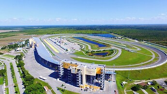 Lovely Wonderlux House 5BR by FL Keys MIA Marina