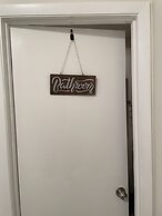 Downtown Private Rooms- Close to Topgolf