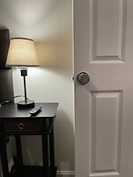 Downtown Private Rooms- Close to Topgolf