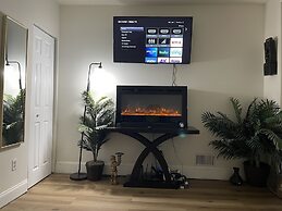 Downtown Private Rooms- Close to Topgolf