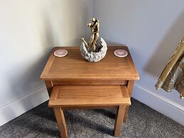 Luxury 2 bed Apartment Great Location