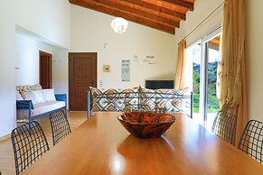Green Family Villa in Agios Ioannis