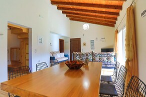 Green Family Villa in Agios Ioannis