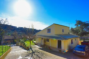Green Family Villa in Agios Ioannis