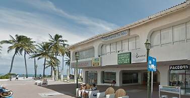 San Andres CC Apartments near the beach