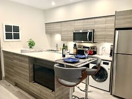 Romantic Lakeside Studio Suite