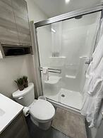 Romantic Lakeside Studio Suite