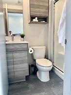 Romantic Lakeside Studio Suite