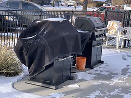 Romantic Lakeside Studio Suite