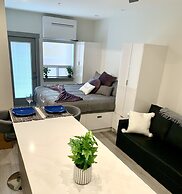 Romantic Lakeside Studio Suite