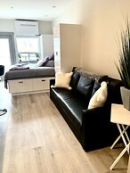 Romantic Lakeside Studio Suite