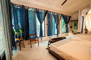 Japoneza Retreat Merida Centro