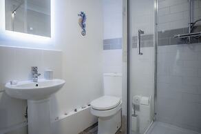 Castle Cove - 1 Bedroom Apartment - Tenby