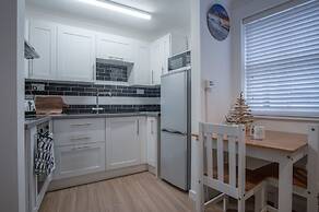 Castle Cove - 1 Bedroom Apartment - Tenby