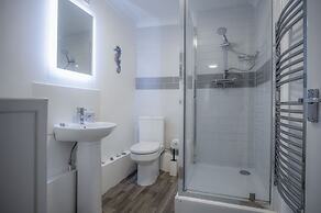 Castle Cove - 1 Bedroom Apartment - Tenby