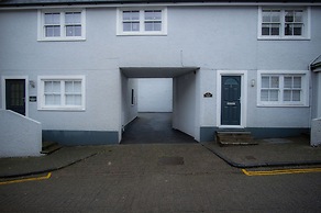 Castle Cove - 1 Bedroom Apartment - Tenby