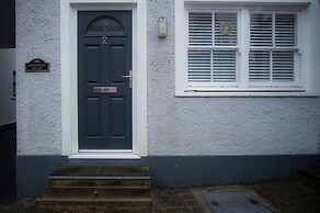 Castle Cove - 1 Bedroom Apartment - Tenby