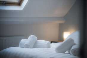 Skylark - 2 Bedroom Apartment - Tenby