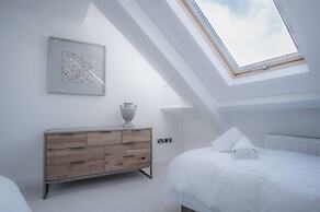 Skylark - 2 Bedroom Apartment - Tenby