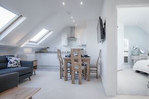 Skylark - 2 Bedroom Apartment - Tenby