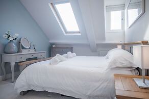 Skylark - 2 Bedroom Apartment - Tenby