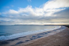 Skylark - 2 Bedroom Apartment - Tenby