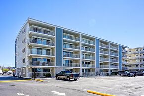 Thunder Island 114c 2 Bedroom Condo by RedAwning