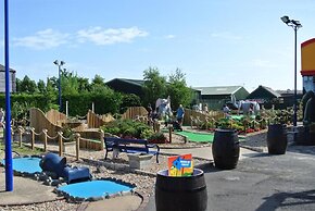 Cosey 3 Bedroom Mobile Home Golden Palms Resort