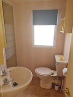 Cosey 3 Bedroom Mobile Home Golden Palms Resort