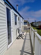 Cosey 3 Bedroom Mobile Home Golden Palms Resort