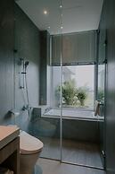 Sunlight on the peninsula