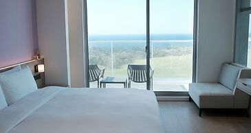 Sunlight on the peninsula