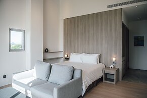 Sunlight on the peninsula