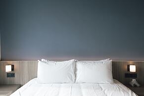 Sunlight on the peninsula