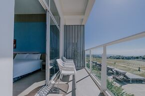 Sunlight on the peninsula