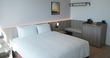 Sunlight on the peninsula