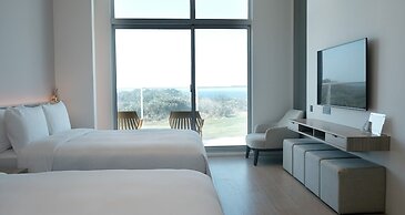 Sunlight on the peninsula