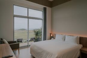 Sunlight on the peninsula