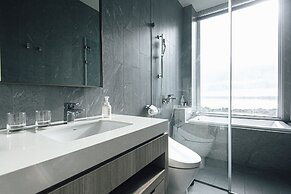 Sunlight on the peninsula