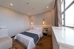 Legend Hotel and Resort