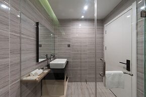 Legend Hotel and Resort