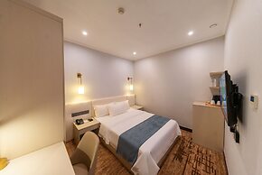 Legend Hotel and Resort