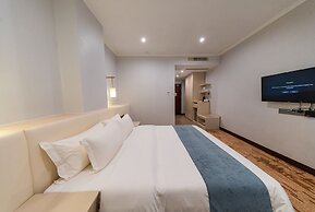 Legend Hotel and Resort