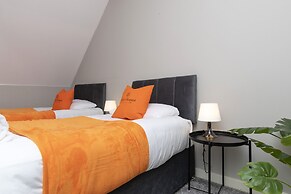 Champagne House - 3 Bedroom Townhouse
