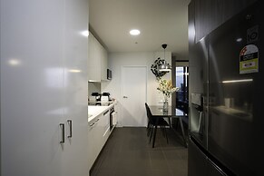 Luxury 2B2B Marvelous View Central Location