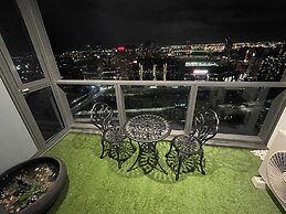 Luxury 2B2B Marvelous View Central Location