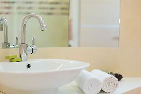 Deluxe Villa Ianthos - Outdoor Hot Tub & Kids Pool