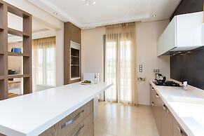 Deluxe Villa Ianthos - Outdoor Hot Tub & Kids Pool