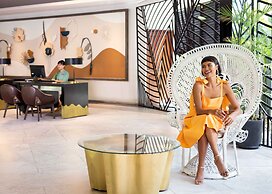 Grand Mercure Bali Seminyak