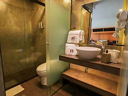 Madero Hotel & Suites